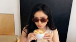 Seru Banget! Febby Rastanty Ngopi di Italia hingga Makan Ikan di Bali
