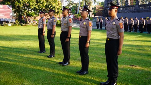 Upacara korps rapor kenaikan pangkat bagi anggota Polri periode 1 Juli 2026 di Lapangan Tri Brata Polres Gianyar. (Foto: Dok Polres Gianyar)