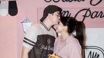 Brisia Jodie Kulineran Bareng Suami, Makan Tumpeng hingga Telur Gulung