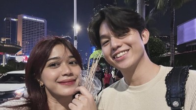Brisia Jodie Kulineran Bareng Suami, Makan Tumpeng hingga Telur Gulung