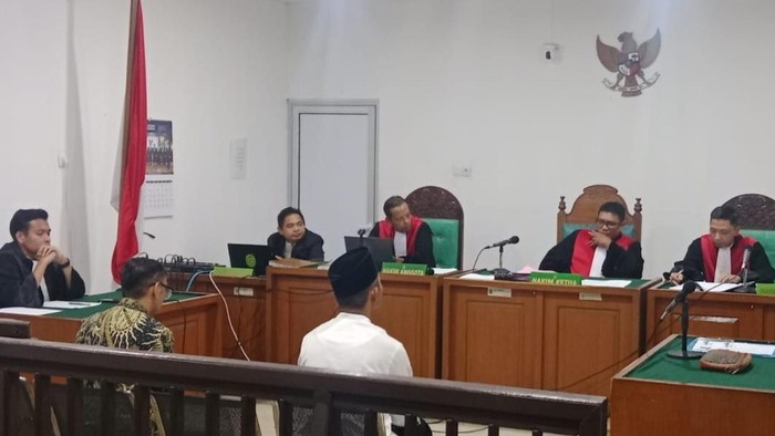 Dua terdakwa korupsi pompa air Karhutla Muratara jalani sidang vonis
