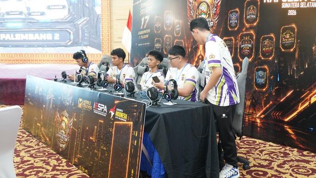 E-Sport Mobile Legends Kapolda Cup 2026 E-Sport Mobile Legends Kapolda Cup 2026 yang digelar di Auditorium Lantai 7 Gedung Presisi Mapolda Sumsel, Sabtu (4/7/2026).