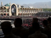 Iran Mulai Prosesi Pemakaman Khamenei, Ribuan Pelayat Padati Teheran