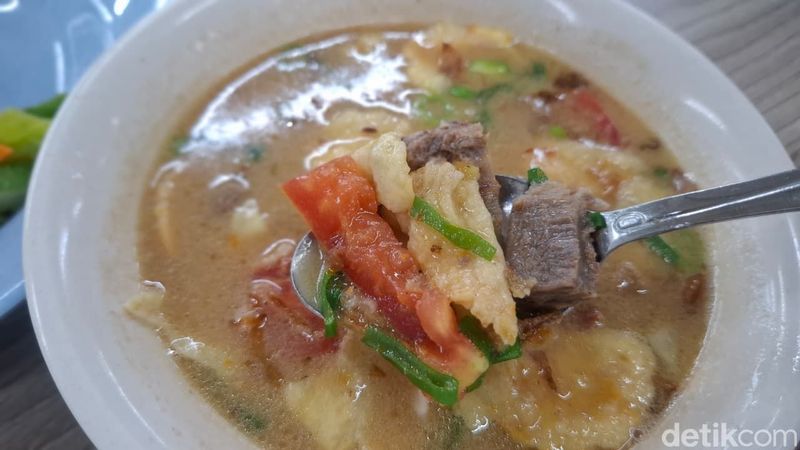 Kantin Grand Indonesia Kantin Karyawan Grand Indonesia West vs East, Mana yang Paling Enak?