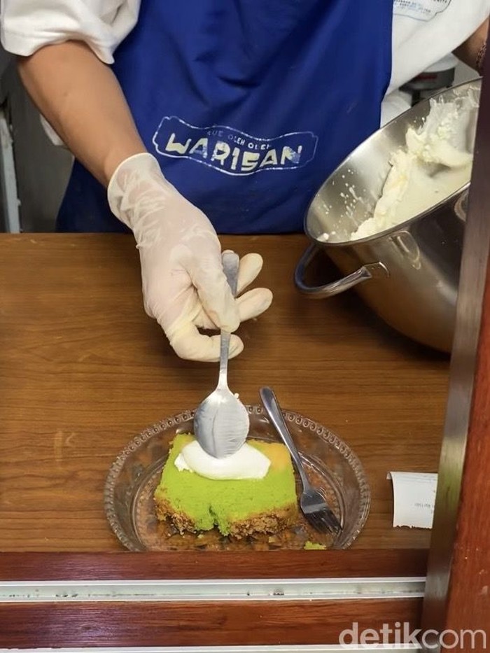 Kue Oleh-oleh Warisan Cicip kue marmer kekinian dari Kue Oleh-oleh Warisan