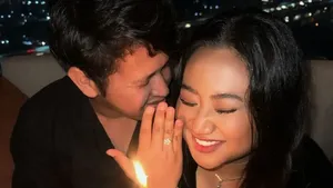 So Sweet! Maria Simorangkir Dilamar Kekasih saat Diner Romantis