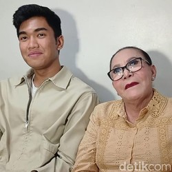 Syuting Film Layar Lebar, Mpok Atiek Siap Orbitkan Cucu ke Dunia Akting