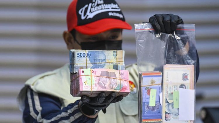 Penampakan Barang Bukti dari OTT Bupati Langkat