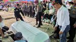 Suasana Pemakaman Aiptu Anumerta Yudhi yang Gugur di Katingan