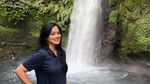 Cantiknya Titi Kamal Liburan di Sukabumi, Segar Berlatar Curug Sawer