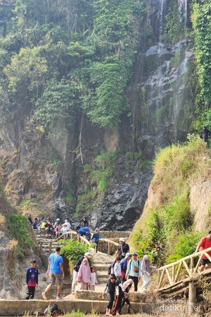 Mengisi Liburan Sekolah dengan Jelajahi Cantiknya Curug Bidadari
