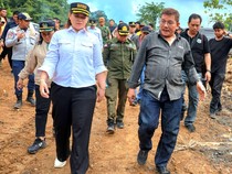 Ikut Terjebak Lumpur Saat Turun Lapangan, Wagub Kaltara Dorong Perbaikan Jalan