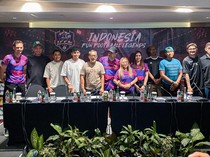 Saat Aji Santoso Jadi Pelatih Para Legenda