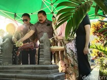 Kisah ST Burhanuddin dan TB Hasanuddin: Satu Telur Dibagi 10 Bersaudara