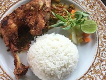 Cicip Rahang Tuna Sedap hingga Ayam Goreng Indonesia Jadi yang Terbaik