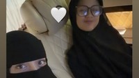 Haru Celine Evangelista Antar Anak Pertama Mondok