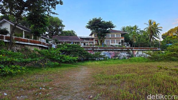 Hotel Bunga Ayu di Pesisir Palabuhanratu