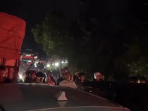 Kejebak Macet 12 Jam Jalan Medan-Berastagi, Pengendara Bermalam di Mobil