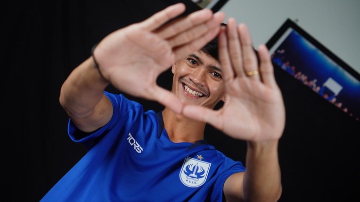 PSIS resmi mendatangkan pemain berposisi sayap kiri, Lorensius Amanat Sabda.