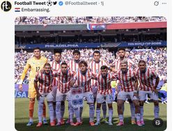 Heboh di Medsos: Paraguay Lawan Prancis Main Bola atau WWE?