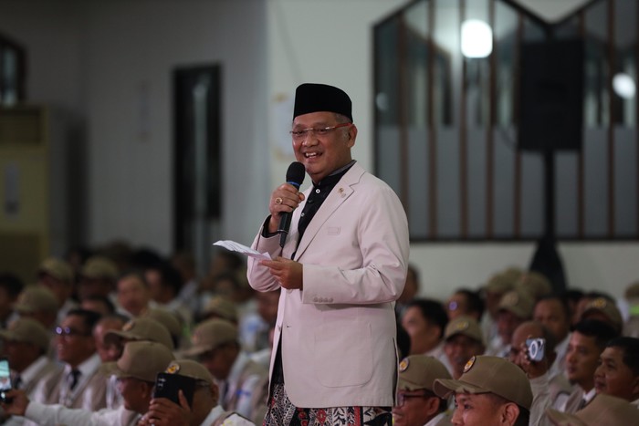 Menteri Haji Mochammad Irfan Yusuf