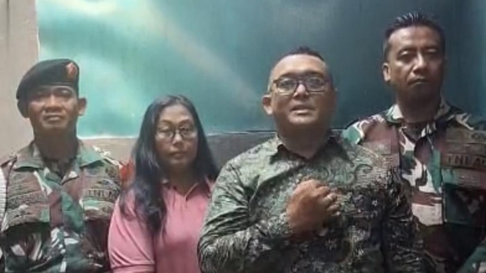 Pemotor mengaku sebagai tentara saat ditegur karena melaju di trotoar di Depok mengklarifikasi bahwa dia bukan anggota TNI. (Dok. Istimewa/repro)