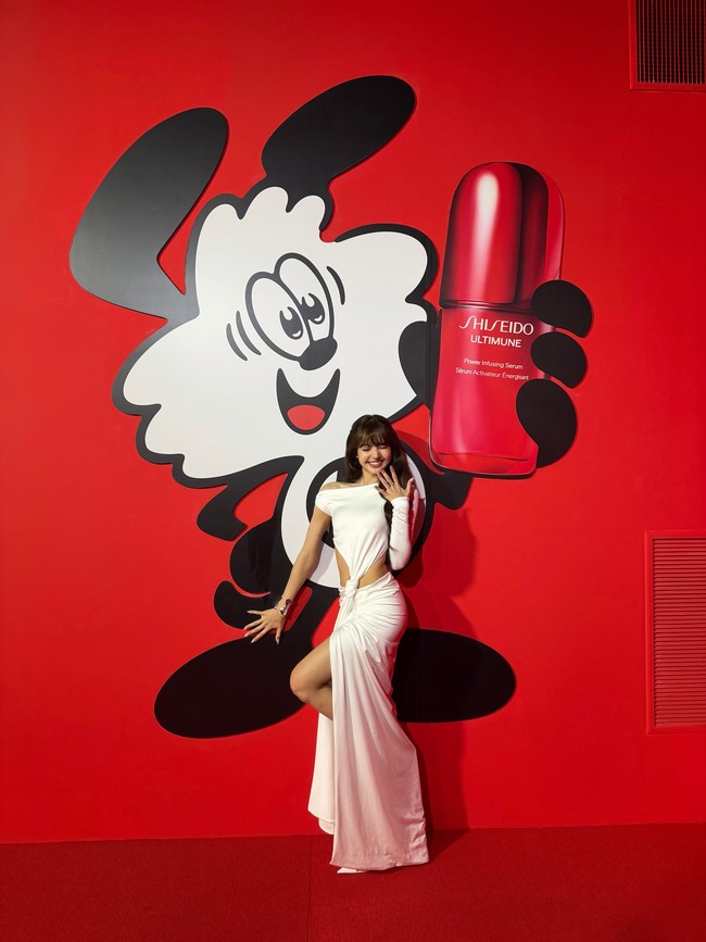 Tahun ini, Lisa BLACKPINK resmi menjadi global ambassador Shiseido. Setelah sebelumnya menjadi idol KPop pertama yang memegang posisi tersebut untuk MAC Cosmetics pada 2020. Foto: dok. X