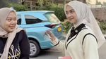 Ria Ricis Hobi Berbagi, dari Traktir Jajan hingga Borong Pedagang Makanan!