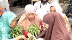 Ria Ricis Hobi Berbagi, dari Traktir Jajan hingga Borong Pedagang Makanan!