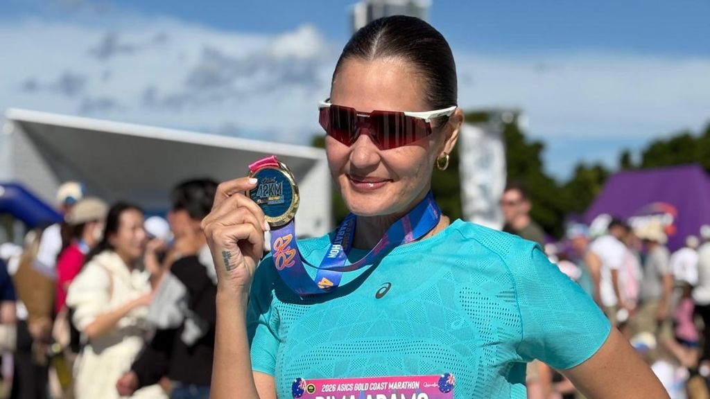 Rima Melati Adams Finish Virgin Full Marathon: Hadiah Ultah ke-46!