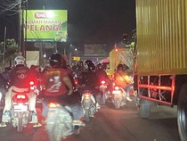 Viral Rombongan Pesilat Tutup Jalan Semarang-Solo Ungaran