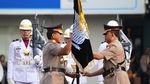 Momen Hangat Sertijab Kakorlantas, Irjen Agus Dijemput 2 Cucu
