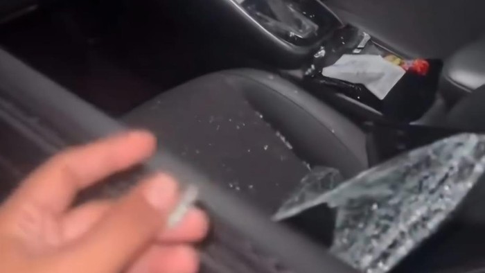 Tangkapan layar video viral pencurian dengan modus pecah kaca mobil terhadap anak Walkot Tangerang