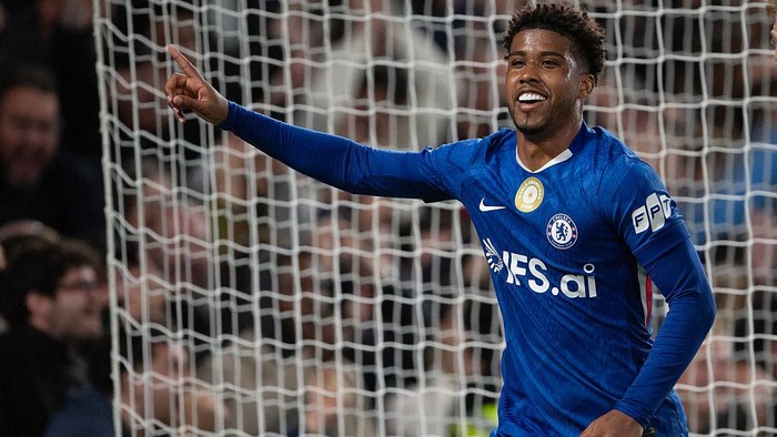 LONDON, ENGLAND - MAY 19:  Andrey Santos of Chelsea celebrates scoring the winning goal during the Premier League match between Chelsea and Tottenham Hotspur at Stamford Bridge on May 19, 2026 in London, England. (Photo by Visionhaus/Getty Images)