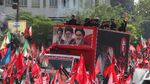 Ribuan Pelayat Padati Pemakaman Ayatollah Khamenei