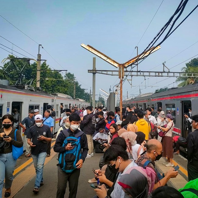 Elektrifikasi KRL Green Line Ditarget Rampung 2027