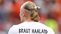 Ikat Rambut Erling Haaland Curi Atensi di Piala Dunia, Selalu Matching Seragam