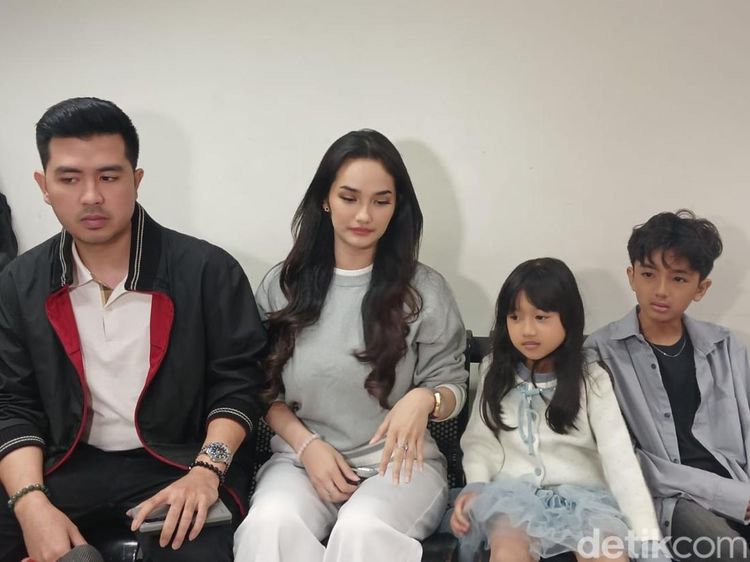 Kevin Jawab Kapan Nikahi Faby Marcelia: Tahun Ini!