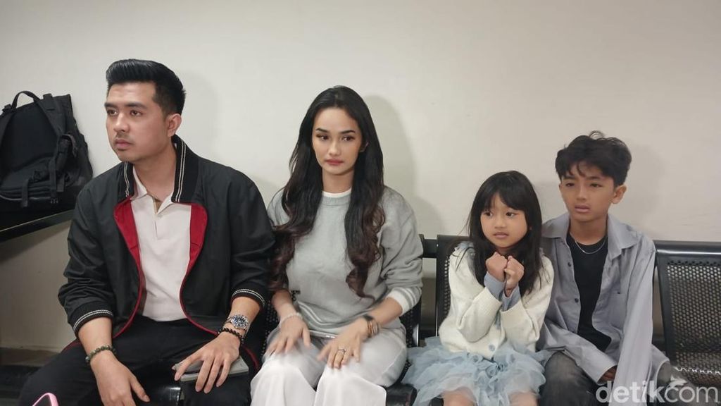 Makin Go Public! Faby Marcelia Bawa Kevin Syuting Live