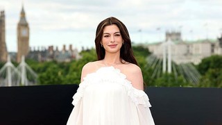 The Odyssey Kirim Anne Hathaway ke Oscar