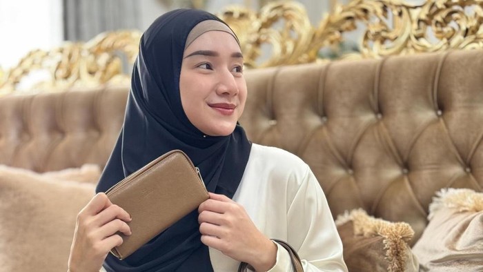 indri giana