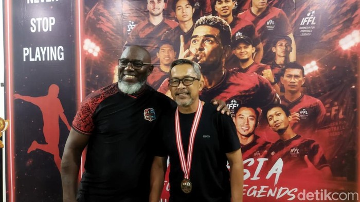 Jacksen F Tiago bersama Aji Santoso