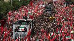 Peti Jenazah Ali Khamenei Diarak Keliling Teheran