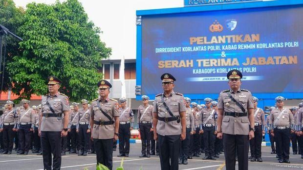 Kakorlantas Polri Irjen Pol. Wibowo memimpin upacara pelantikan dan sertijab sejumlah Pejabat Utama Korlantas Polri