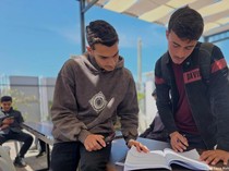 Keluar dari Gaza demi Kuliah, Mahasiswa Masih Terjebak Ketidakpastian