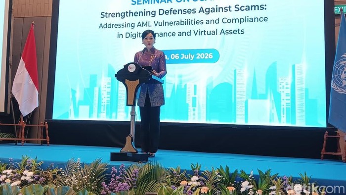 Ketua Dewan Komisioner OJK, Frederica Widyasari Dewi