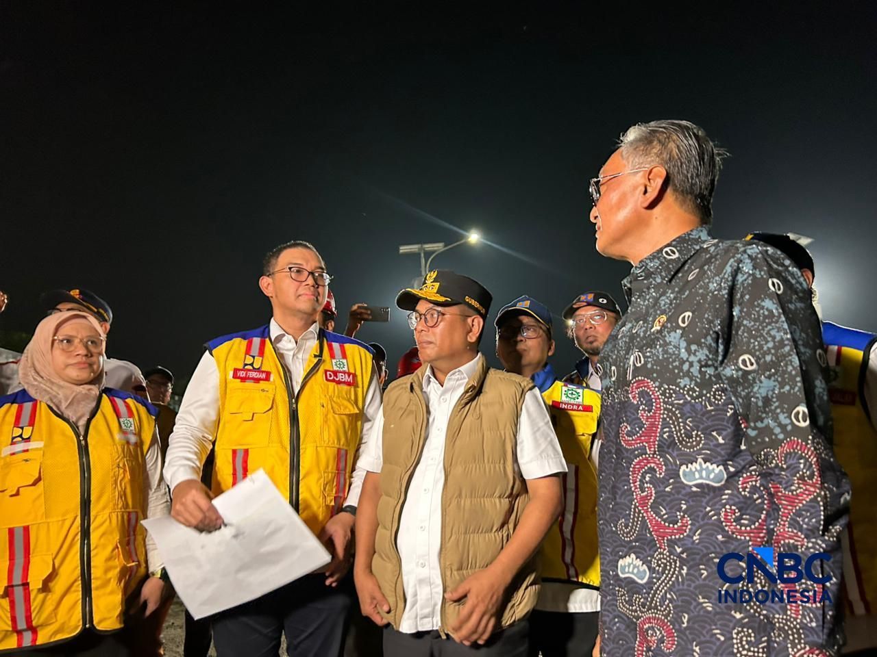 Menteri Pekerjaan Umum (PU) Dody Hanggodo melakukan blusukan di Kawasan Industri Terpadu Wilmar, Kabupaten Serang Banten pada Senin (6/7/2026). (CNBC Indonesia/Elga Nurmutia)