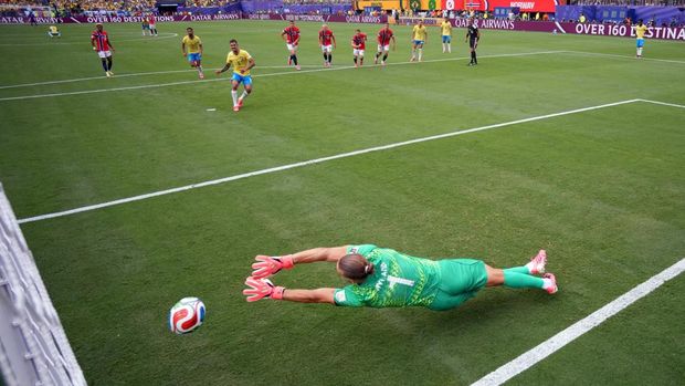 Orjan Nyland Soccer Football - FIFA World Cup 2026 - Round of 16 - Brazil v Norway - New York New Jersey Stadium, East Rutherford, New Jersey, U.S. - July 5, 2026 Norway's Orjan Nyland saves a penalty missed by Brazil's Bruno Guimaraes REUTERS/Omar Aziz TPX IMAGES OF THE DAY