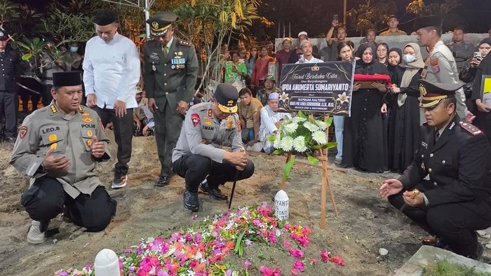 Pemakaman Ipda Anumerta Sumariyanto