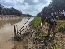 Mayat Mr X Mengapung di Parit Primer Muba, Polisi Selidiki